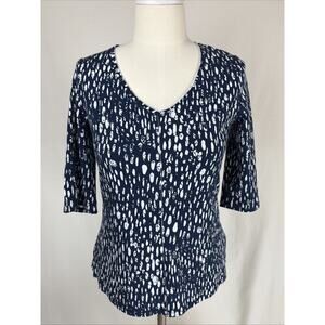 NWT Liv by Habitat Blue White Pattern Half Sleeve V-Neck Top SMALL #0753